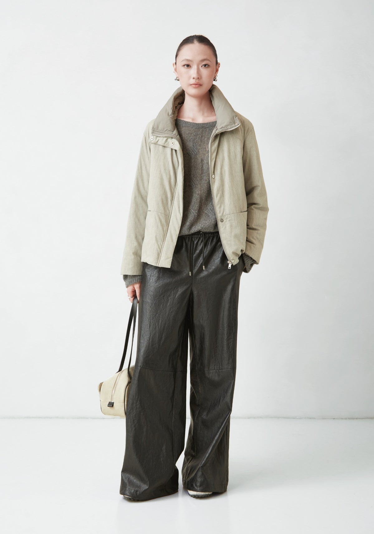 Stand-collar zip jacket