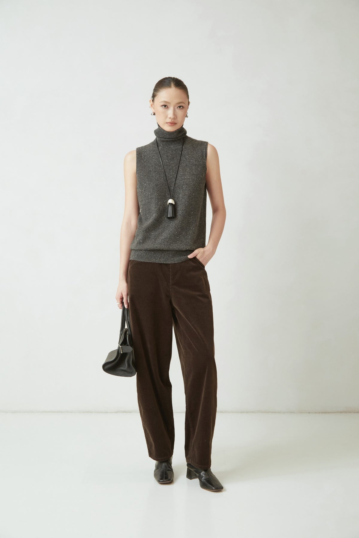 WU TANG Sleeveless turtleneck top, Dark grey, view 1
