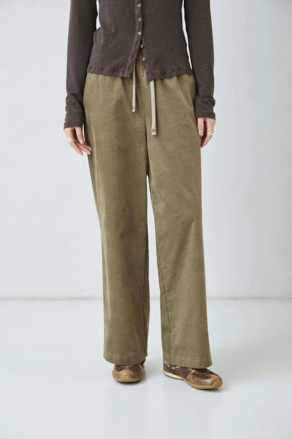 WU TANG Drawstring straight-leg trousers, Olive, view 2